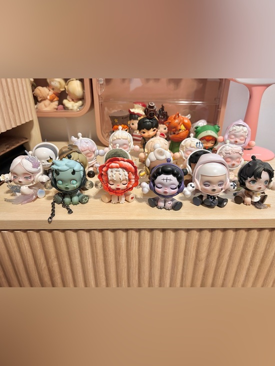 POP MART Other - Popmart Assorted Skull Panda and Hirono